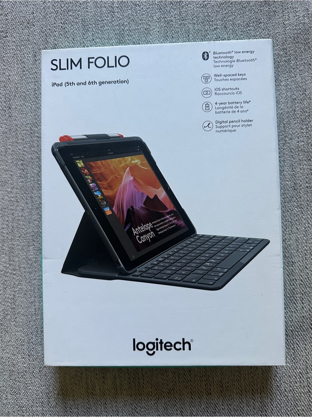Logitech Slim Folio Keyboard Case in Black